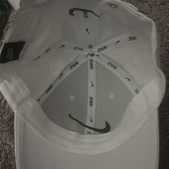 Unisex Nike hat - Picture 2 of 3